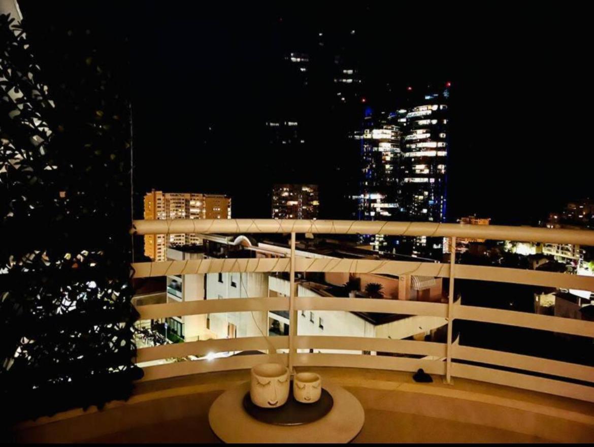 Reve Au 7E Ciel Piscine Baie De Monaco Apartment Beausoleil Exterior foto